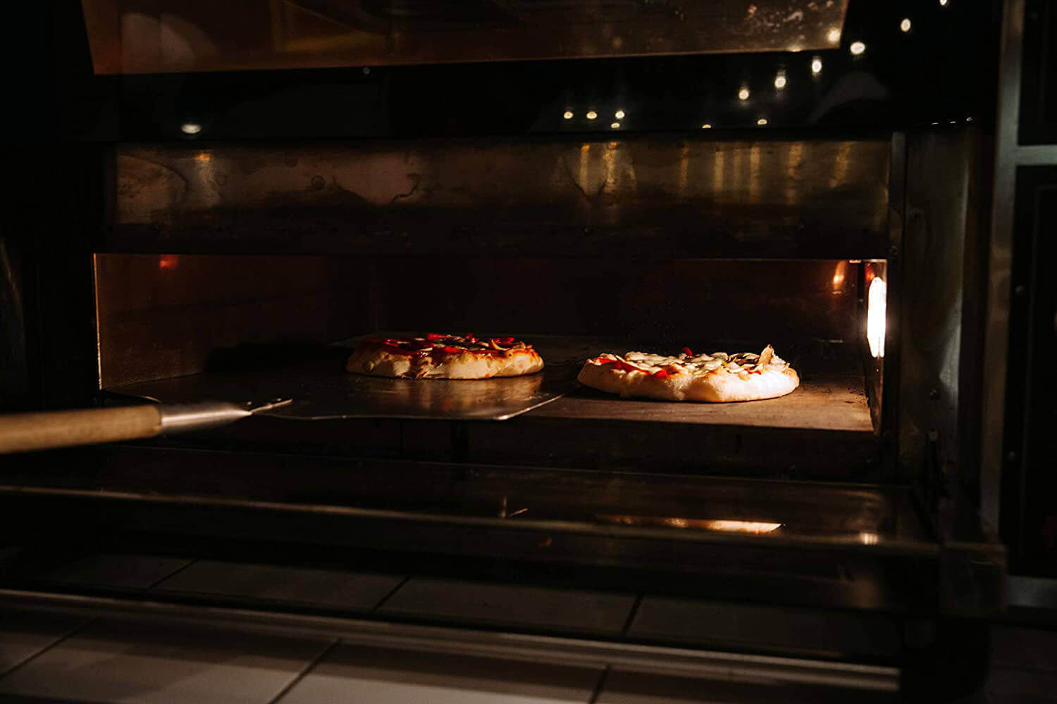 Spatule Ronde à Pizza avec Poignée en Bois Raclette à Pizza Pelure en Acier  Inoxydable, Grande