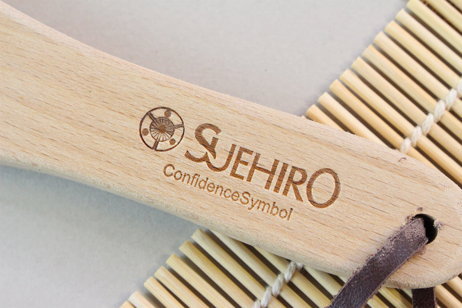 Set stropping cuir de polissage japonais Suehiro 31cm + pâte abrasive