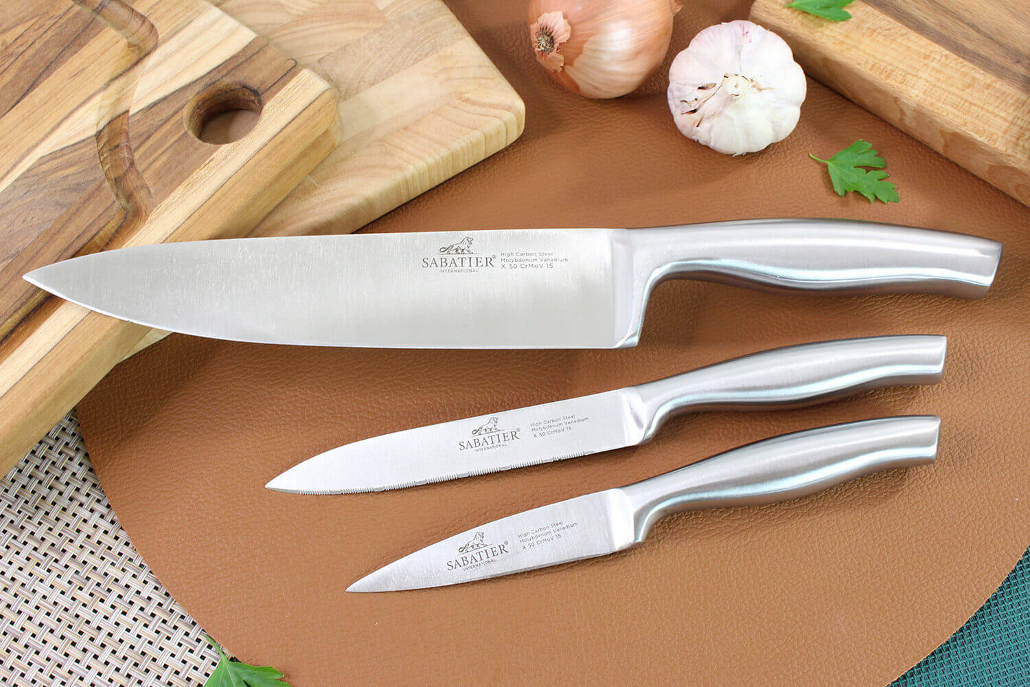Coffret de 3 couteaux japonais SABATIER INTERNATIONAL® - Ambiance & Styles