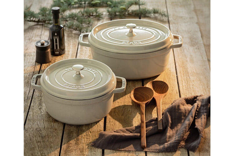 Cocotte Fontignac 28 Cm Ovale – Fonte émaillée Verte – Fabriquée En France