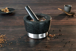 Mortier et pilon Zwilling Spices en granit noir diamètre 15cm