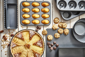 Plaque 12 tartelettes rondes De Buyer en acier anti-adhésif