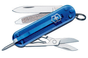 Couteau suisse Victorinox Signature bleu translucide 58mm 8 fonctions