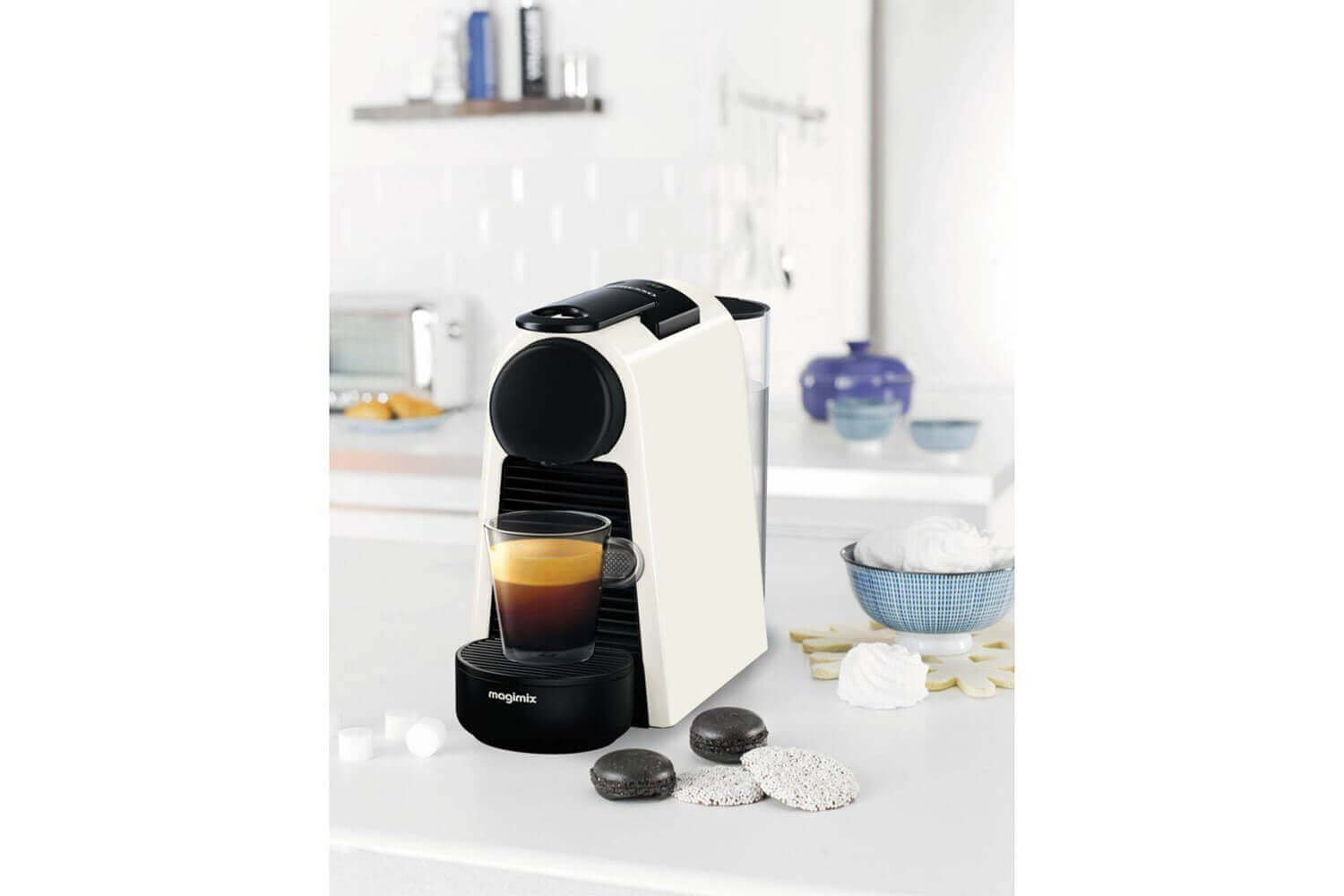 Machine à café Magimix Nespresso Essenza mini