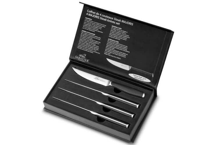 Coffret SABATIER International Majoris 4 couteaux à steak lame lisse 12cm