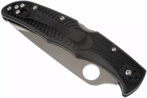 Couteau pliant Spyderco Endura 4 C10SBK double dentelure nylon/fibre de verre noir 12,6cm