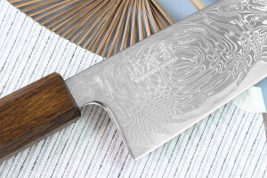 Couteau de chef japonais artisanal Wusaki Unagi AUS10 damas 21cm manche chêne