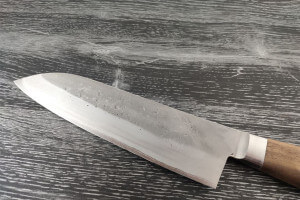 Couteau Santoku japonais artisanal Wusaki Nogami BS2 17cm manche en noyer reconditionné