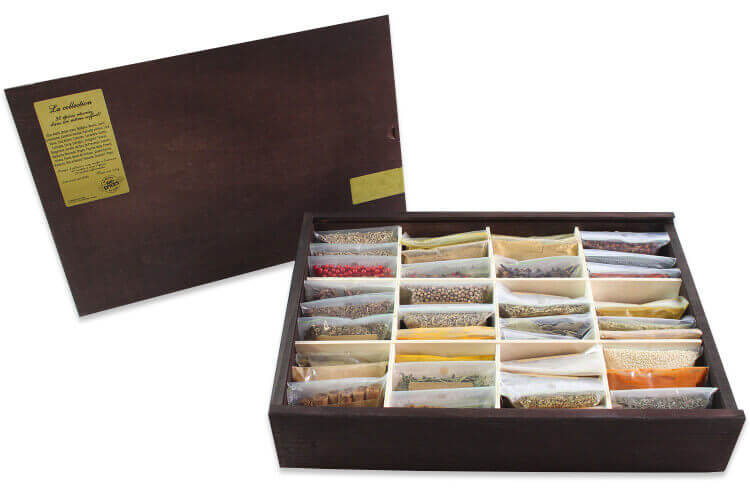 Coffret 36 épices Le Monde en Tube Collection - sachets zippés + livret de recettes