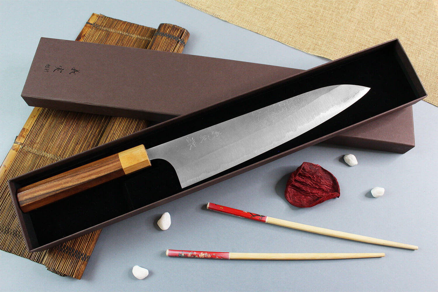 couteau japonais modèle chef yoshimi kato carbone 24cm