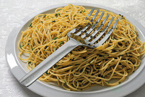 Fourchette spaghetti Alessi Tibidabo tout acier inox design par Kristiina Lassus