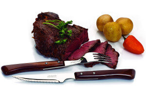 Couteau à steak Arcos manche bois lame crantée 11cm