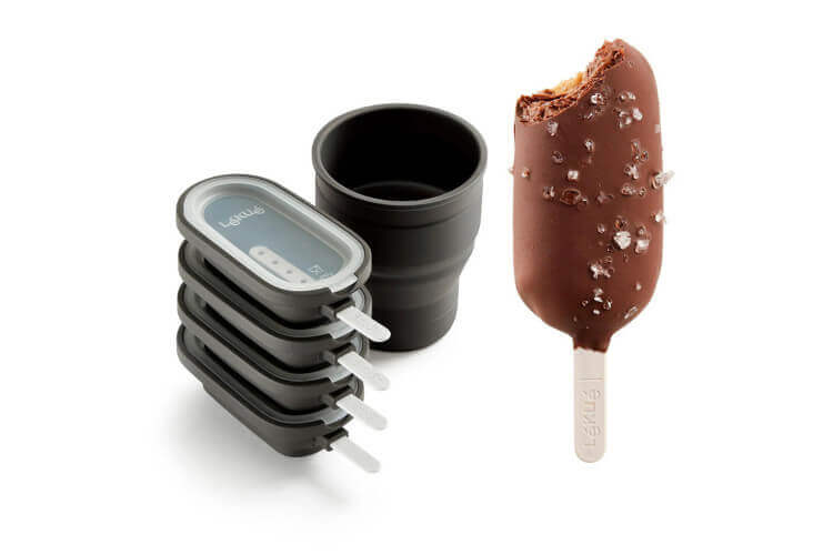 Set de 4 moules à glace Lékué Classic Creamy + pot en silicone noir