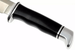 Couteau Buck 103 Skinner 0103BKS lame 10,2cm manche résine phénolique noir/alu avec étui en cuir