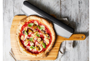 Coupe pizza Ooni lame 35cm demi-lune en acier inoxydable