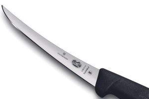 Couteau à désosser Victorinox 5.6613.15 lame flexible 15cm manche fibrox noir