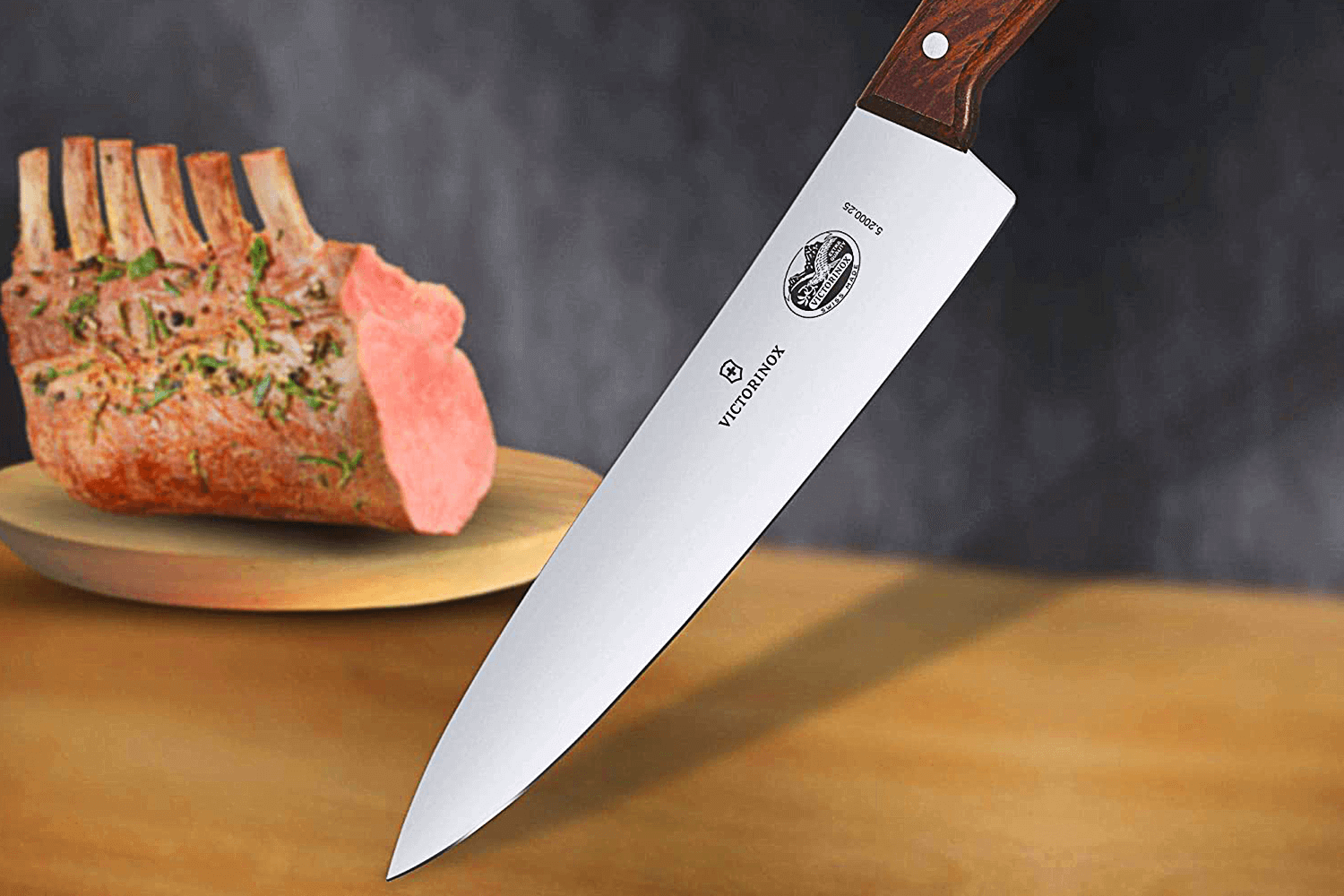 Victorinox - Couteau d'office - 3.80 € - à acheter sur ProCouteaux