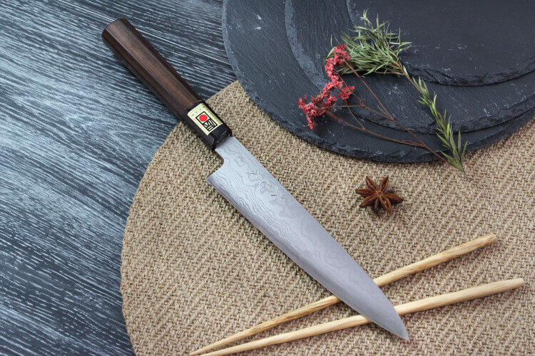 Test : couteau japonais Deba Tojiro F-1055 en acier inoxydable