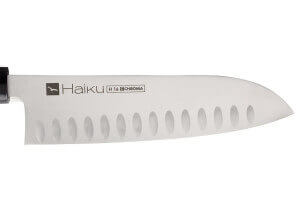 Couteau santoku alvéolé japonais Chroma Haiku 17cm manche Honoki