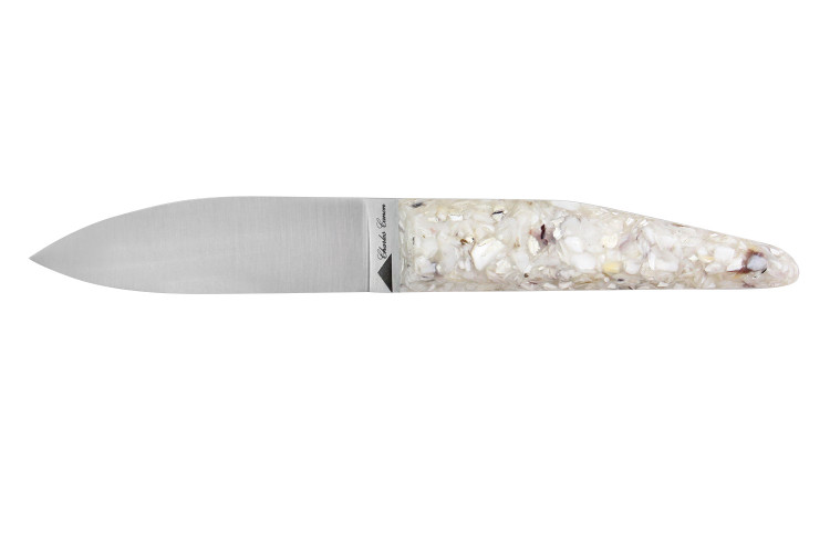 Couteau français artisanal pour ouvrir les huitres