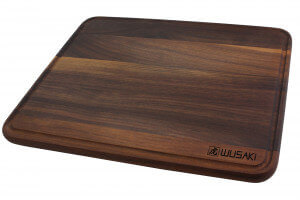 Planche à découper Wusaki en bois de noyer avec rigole - 40 x 30 x 1,9 cm