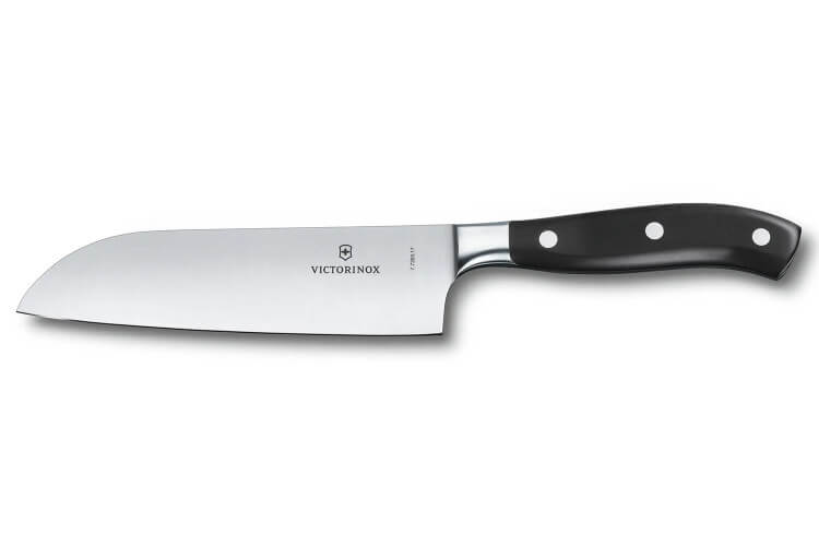 Couteau Santoku Victorinox Grand Maître forgé 17cm