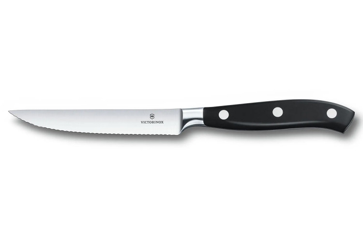 Couteau à steak denté Victorinox Grand Maître forgé 12cm