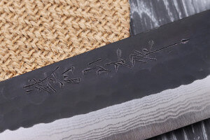 Couteau santoku japonais artisanal Nao Yamamoto Damas AS brut de forge 16,5cm