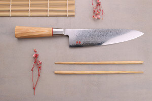 Couteau de chef japonais 20cm Suncraft Senzo Twisted Damas VG10