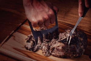 Griffe à viande Tramontina Churrasco pour pulled pork