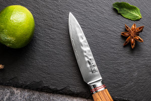 Couteau d'office Wusaki Damas 10Cr 9cm manche en olivier