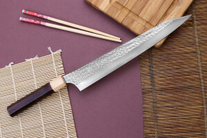 Couteau sujihiki kiritsuke japonais artisanal martelé Yu Kurosaki senko 27cm acier SG2