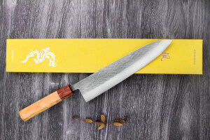 Couteau de chef 24cm japonais artisanal Yuzo SLD olivier et cognassier