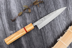 Couteau universel 13,5cm japonais artisanal Yuzo SLD olivier et sequoia