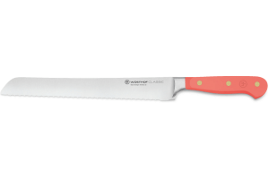 Couteau à pain Wusthof Classic Colour Coral Peach forgé lame micro-dentelée 23cm