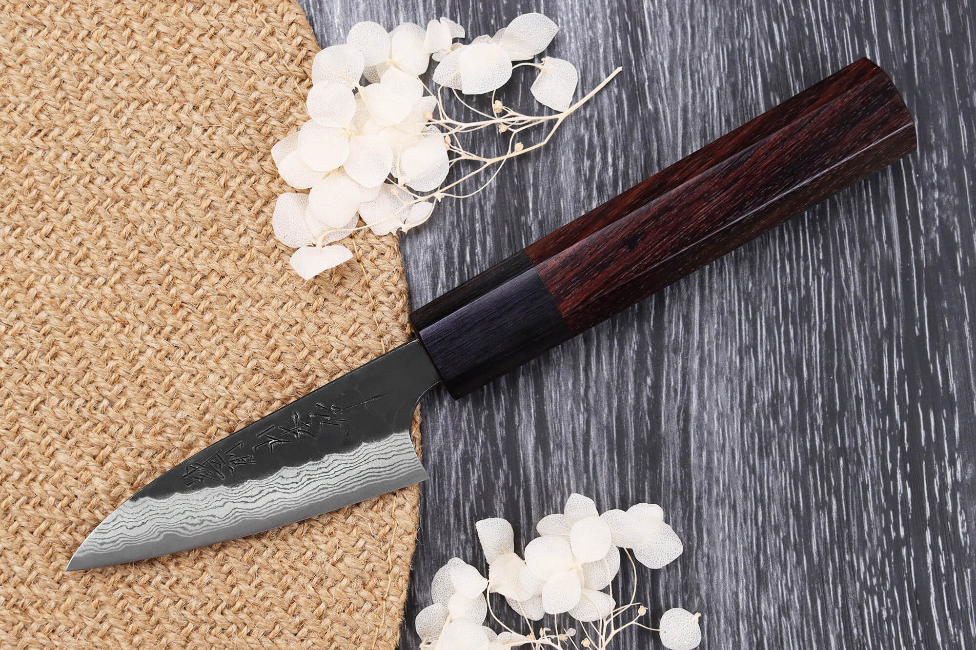 SANMUZUO Couteaux à découper - Couteau d'Office de Fruits et légumes, lame  en acier Damas forgé de 9cm & manche en résine - Série Yao : :  Cuisine et Maison
