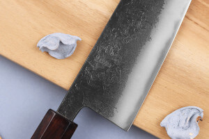 Couteau ko-bunka 13,5cm japonais artisanal Yuzo Black Nashiji
